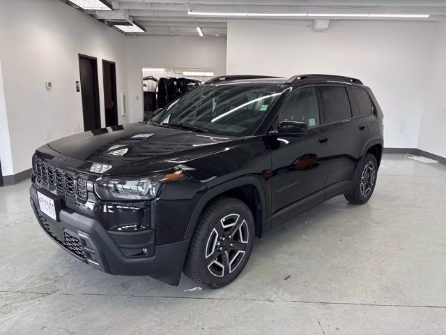 2026 Diamond Black Crystal Pearlcoat Jeep Cherokee Limited 4X4 SUV