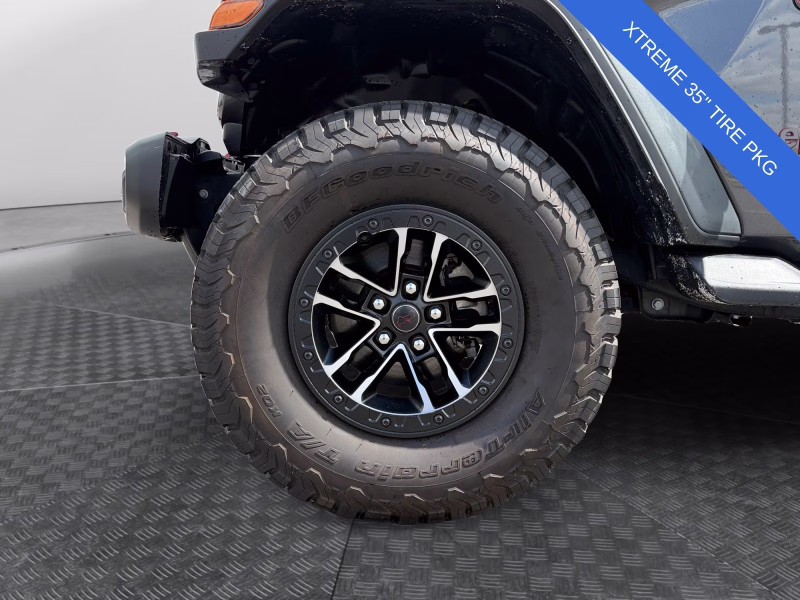 2024 Granite Crystal Metallic Clearcoat Jeep Wrangler Rubicon 4X4 SUV