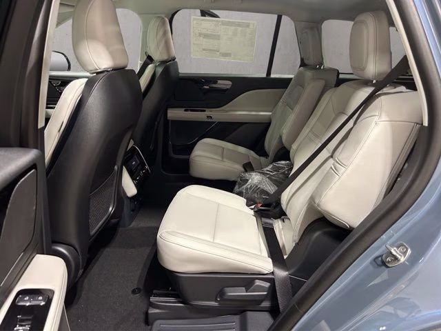 2026 Whisper Blue Metallic Clearcoat Lincoln Aviator Premiere AWD SUV