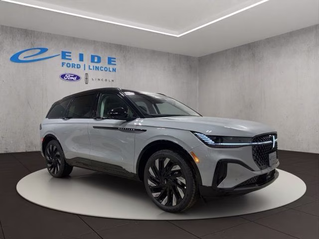 2026 Gray Matter Metallic Clearcoat Lincoln Nautilus Reserve AWD SUV