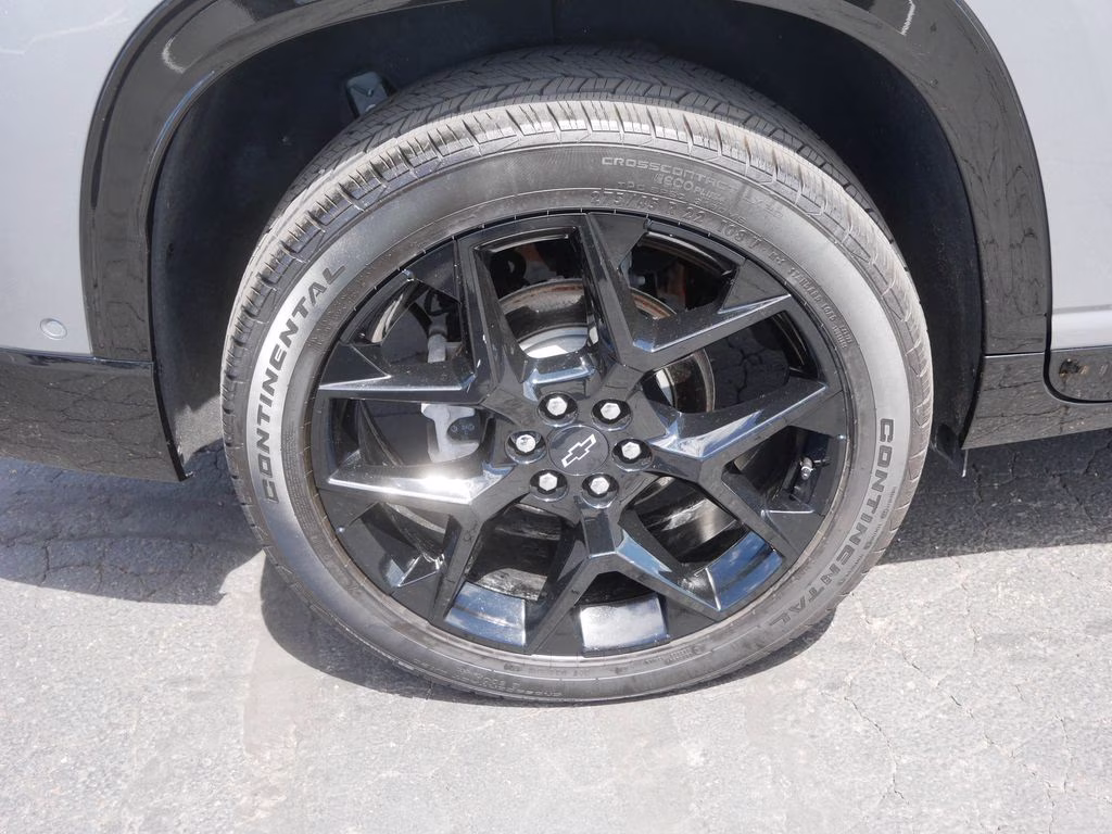 2024 Sterling Gray Metallic Chevrolet Traverse RS AWD SUV