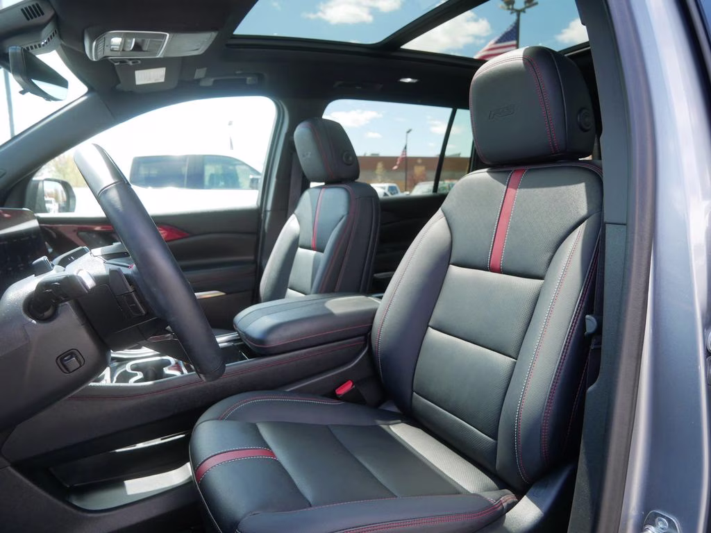 2024 Sterling Gray Metallic Chevrolet Traverse RS AWD SUV