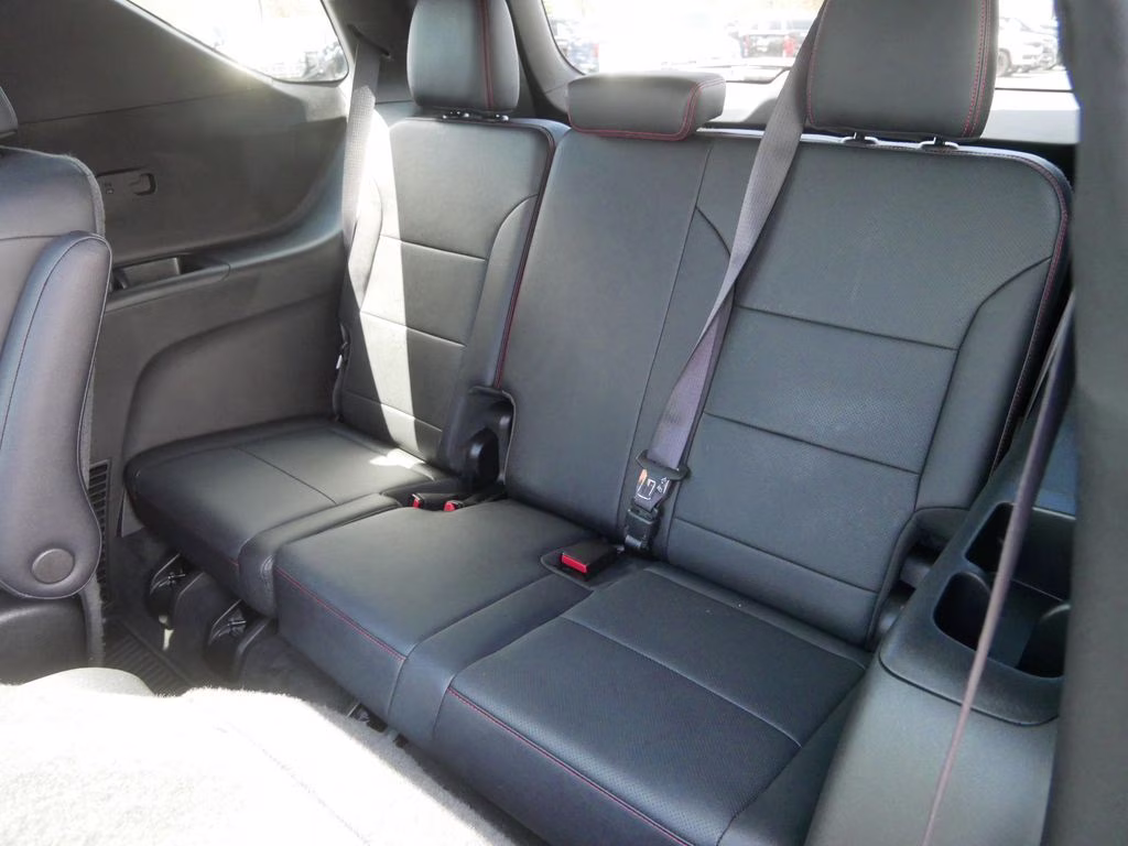 2024 Sterling Gray Metallic Chevrolet Traverse RS AWD SUV