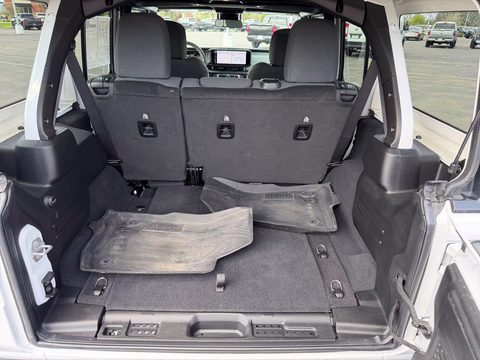 2025 Bright White Clearcoat Jeep Wrangler Willys 4X4 SUV