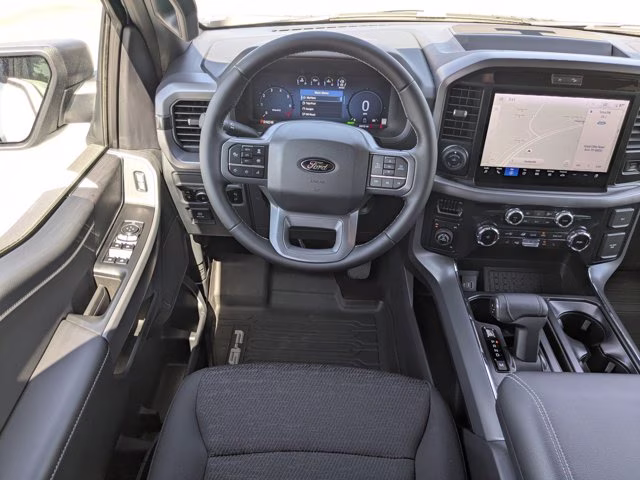 2025 Oxford White Ford F-150 XLT 4X4 Truck
