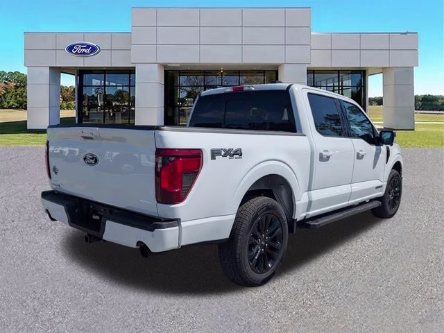 2025 Oxford White Ford F-150 XLT 4X4 Truck