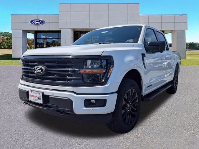 2025 Oxford White Ford F-150 XLT 4X4 Truck