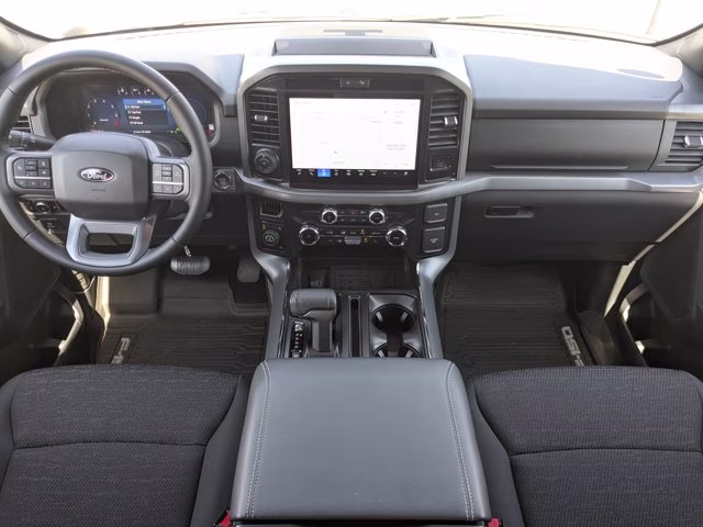 2025 Oxford White Ford F-150 XLT 4X4 Truck