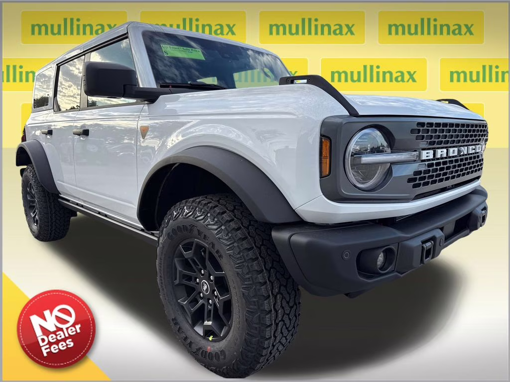 2026 Oxford White Ford Bronco Badlands 4X4 SUV