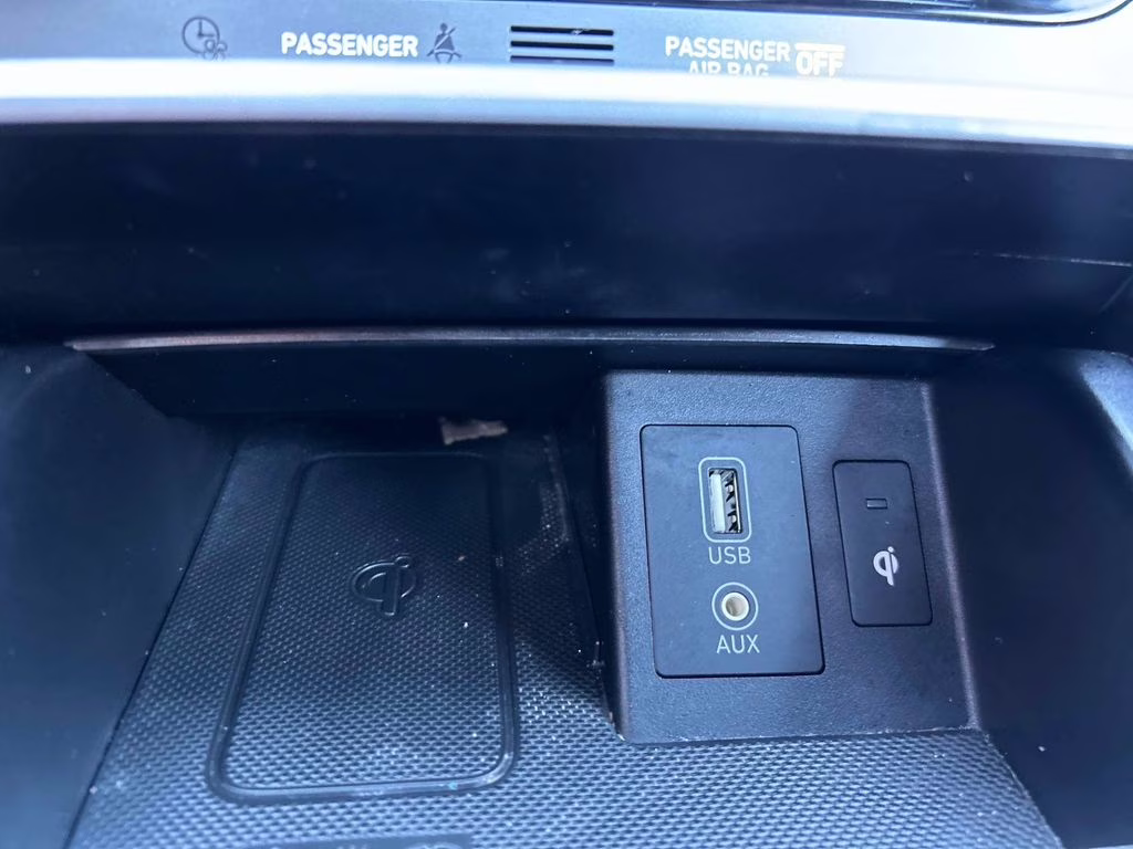 2019 Chalk White/Black Roof Hyundai Kona Electric Ultimate FWD SUV