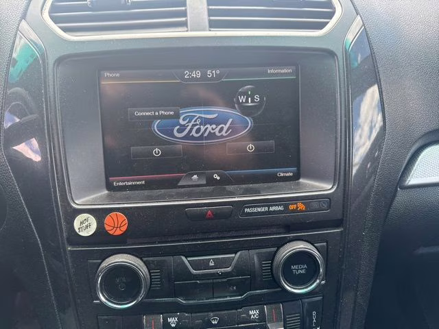 2016 Blue Ford Explorer XLT 4X4 SUV