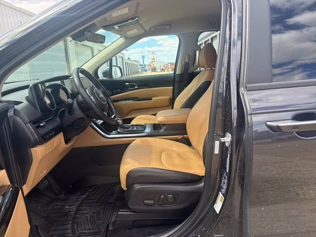 2024 Panthera Metal Kia Carnival EX FWD Van