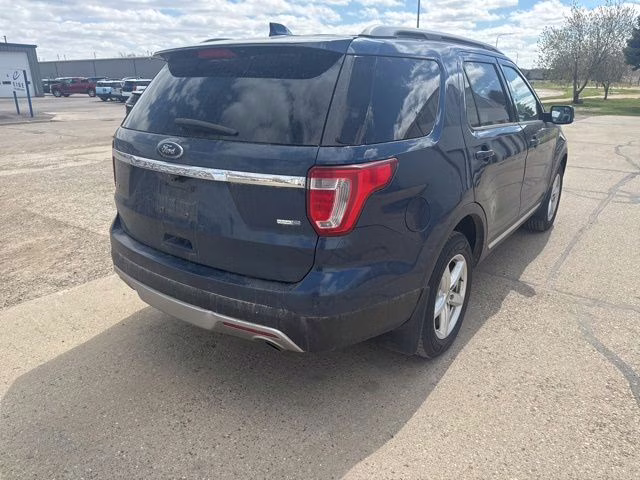 2016 Blue Ford Explorer XLT 4X4 SUV