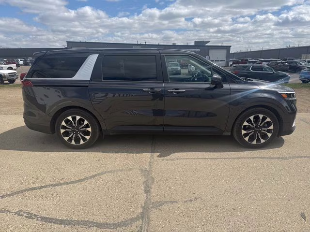 2024 Panthera Metal Kia Carnival EX FWD Van
