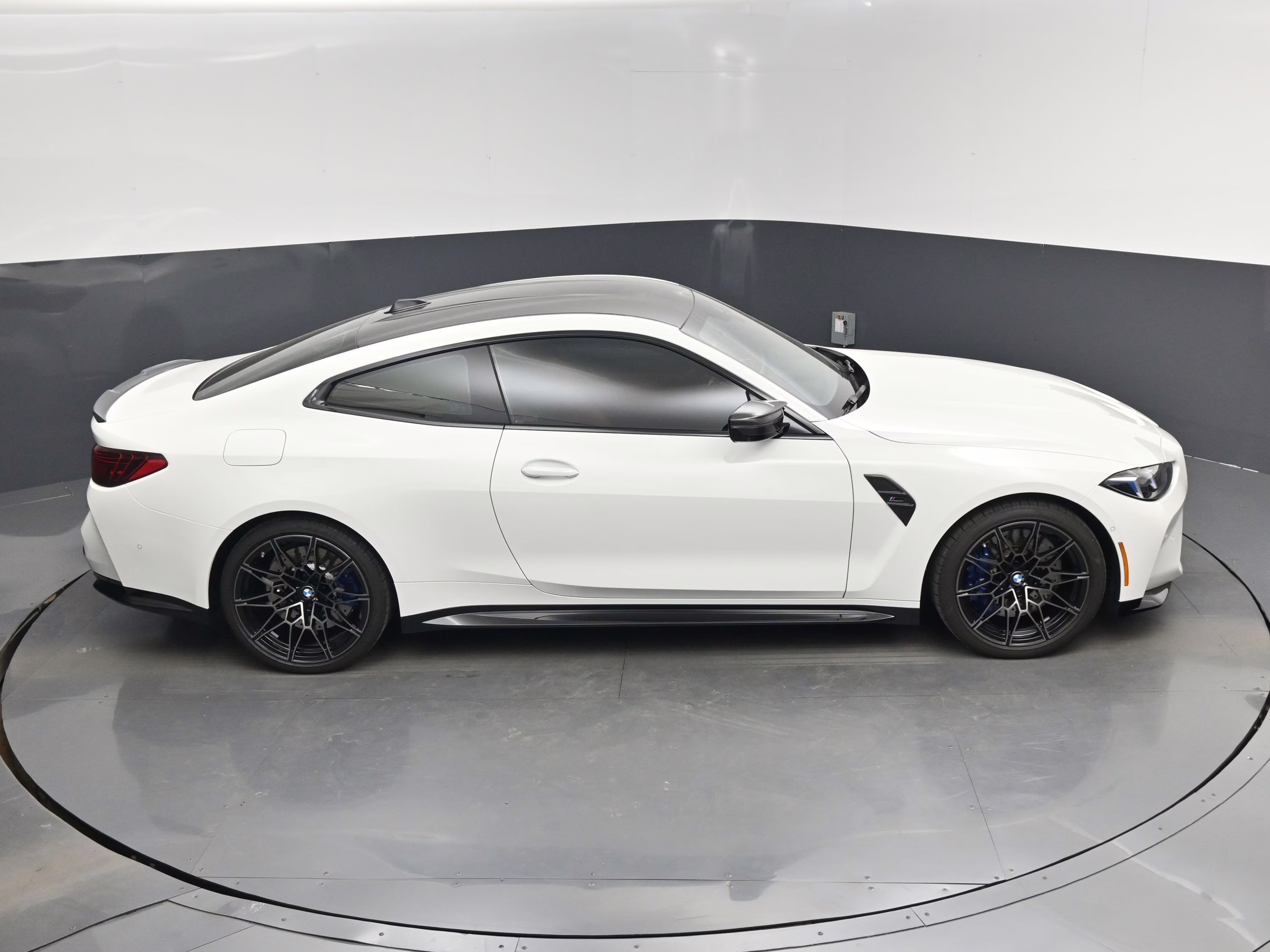 2025 Alpine White BMW M4 Competition AWD Coupe