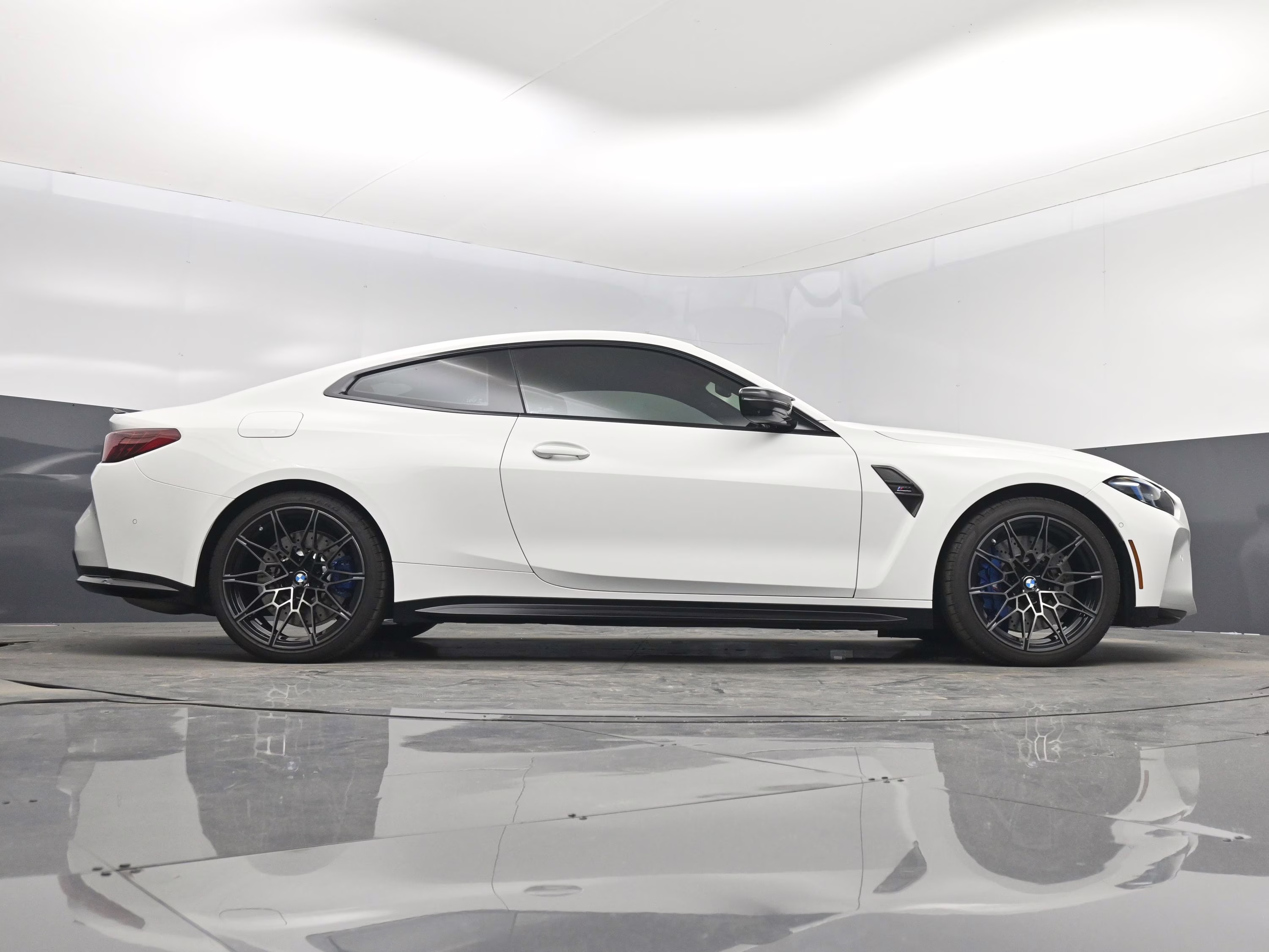 2025 Alpine White BMW M4 Competition AWD Coupe