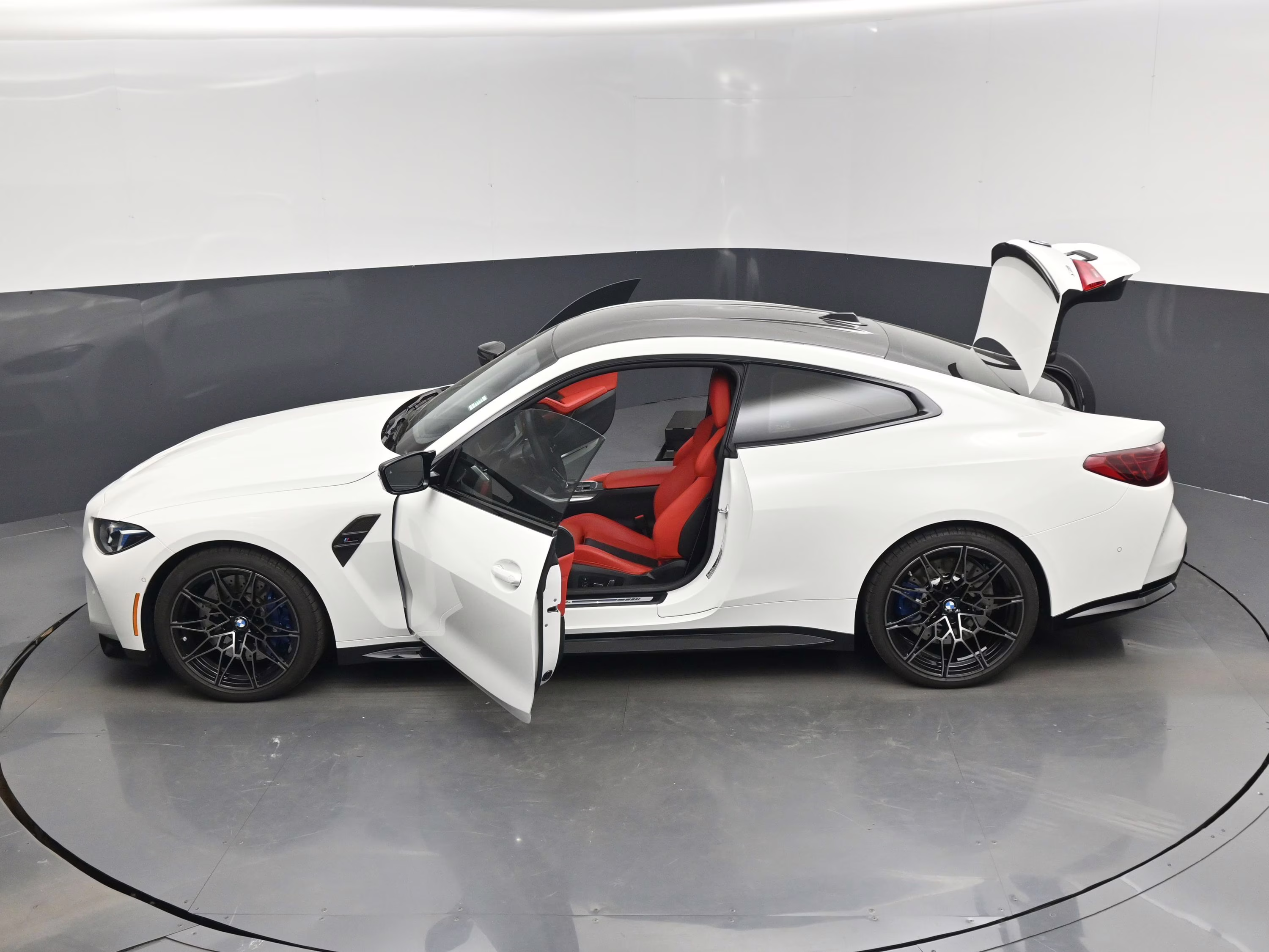 2025 Alpine White BMW M4 Competition AWD Coupe