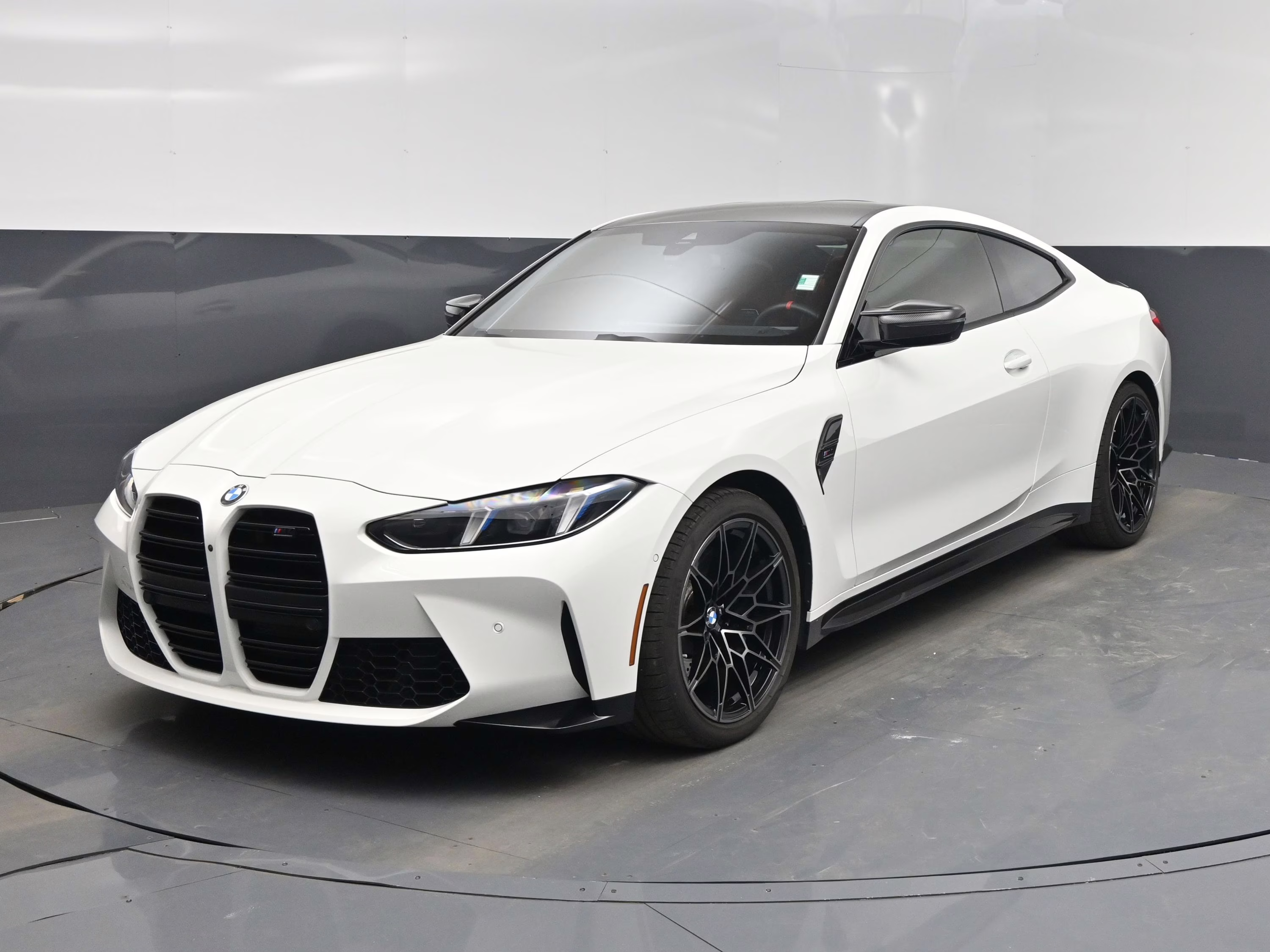 2025 Alpine White BMW M4 Competition AWD Coupe