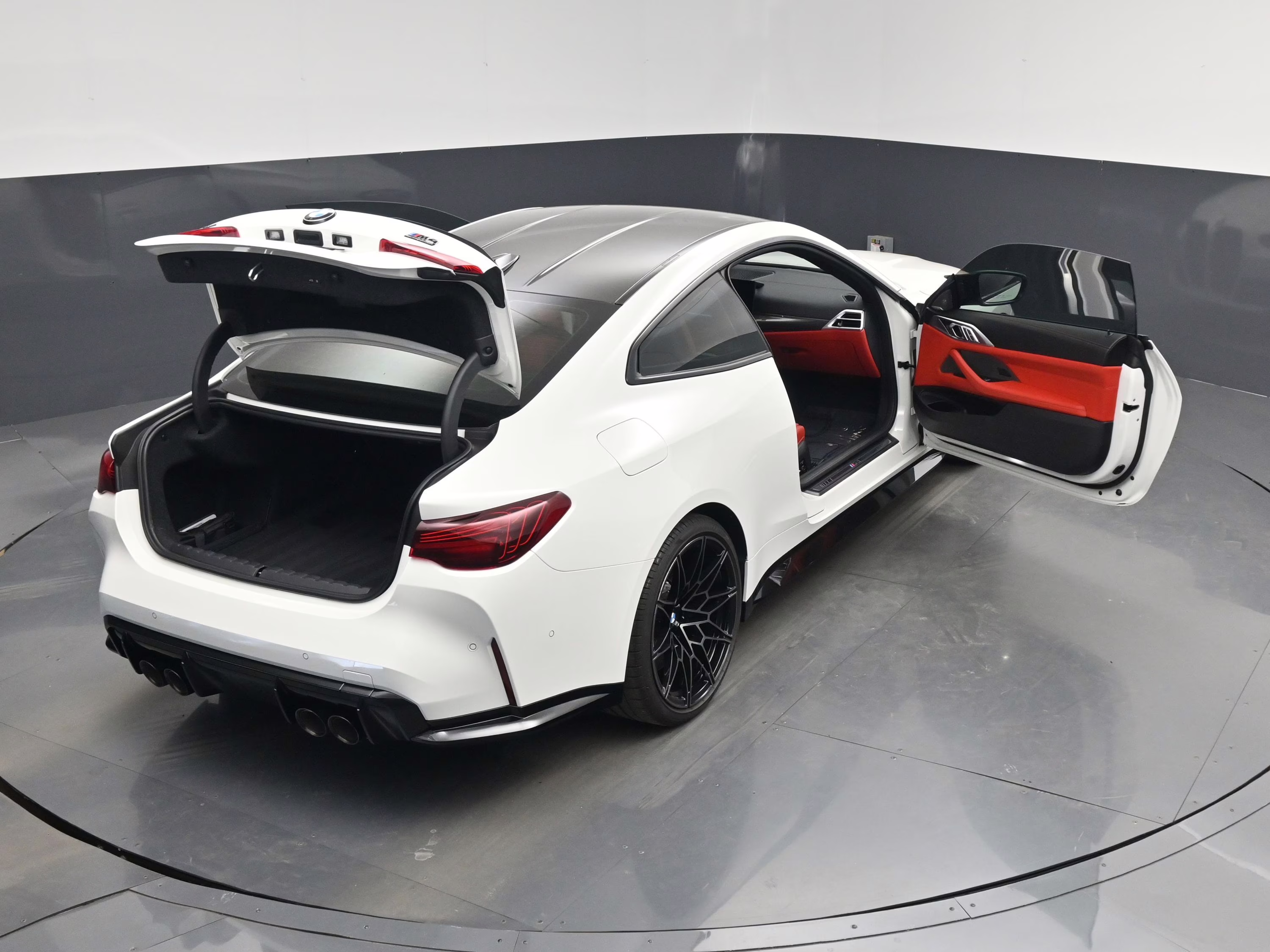 2025 Alpine White BMW M4 Competition AWD Coupe