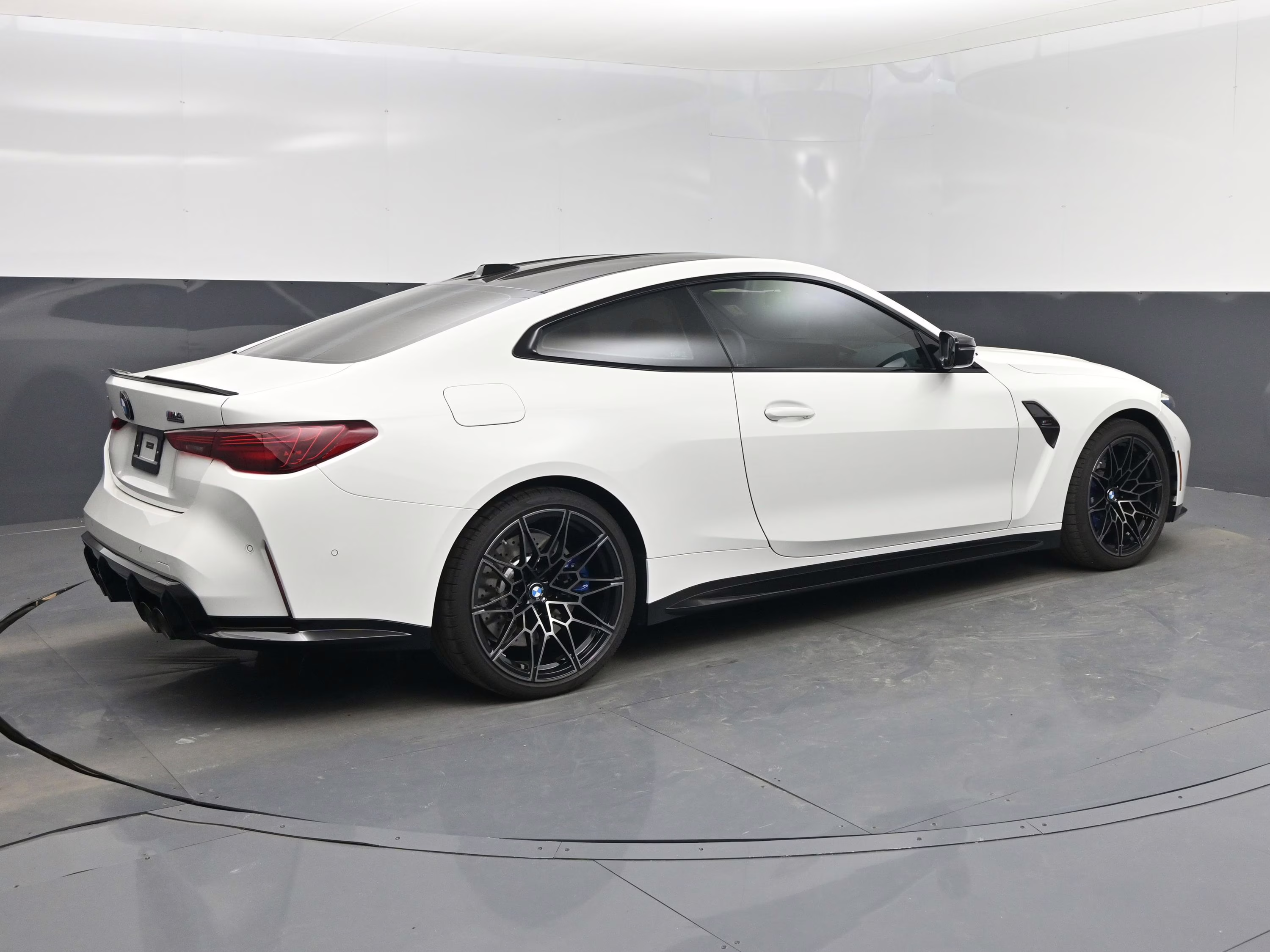 2025 Alpine White BMW M4 Competition AWD Coupe