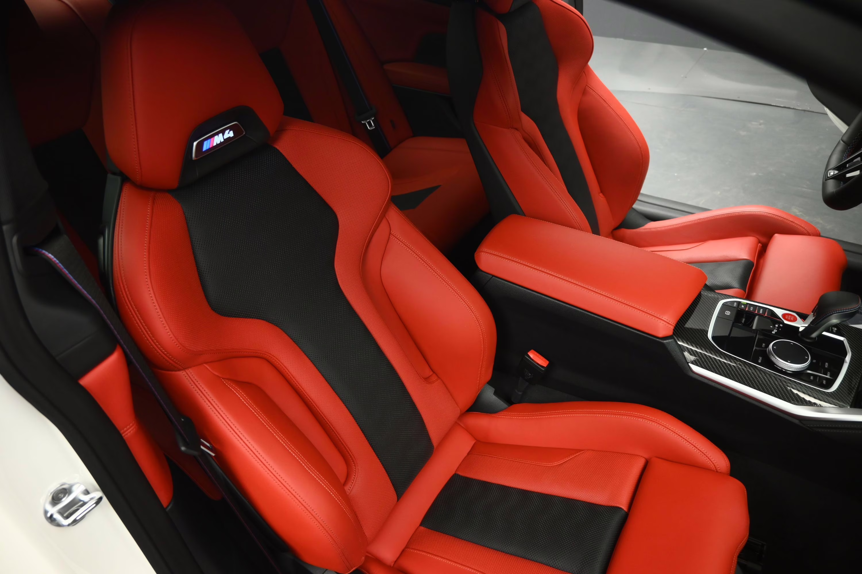 2025 Alpine White BMW M4 Competition AWD Coupe