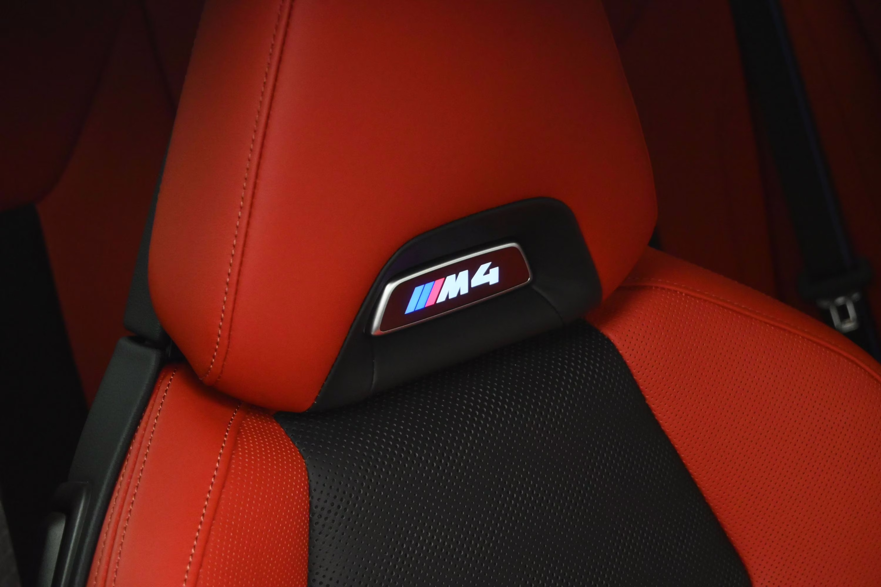 2025 Alpine White BMW M4 Competition AWD Coupe