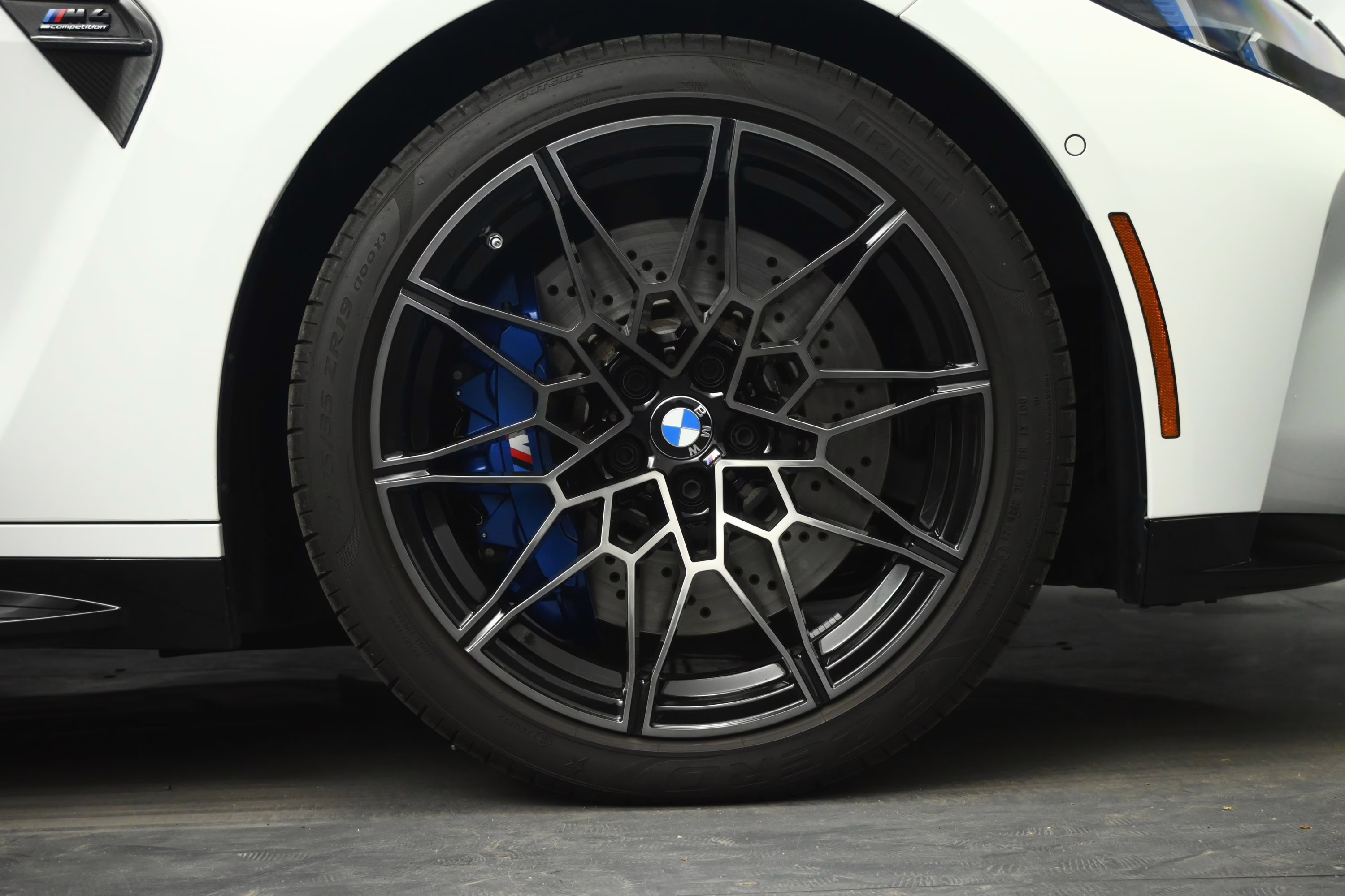 2025 Alpine White BMW M4 Competition AWD Coupe