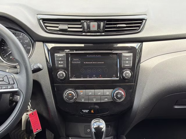 2022 Brilliant Silver Metallic Nissan Rogue Sport S FWD SUV