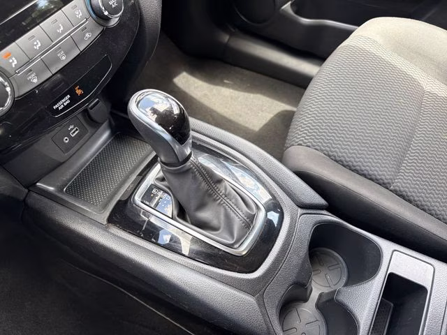 2022 Brilliant Silver Metallic Nissan Rogue Sport S FWD SUV