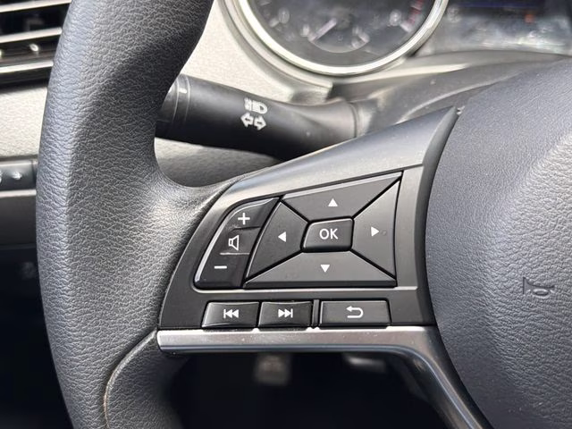 2022 Brilliant Silver Metallic Nissan Rogue Sport S FWD SUV