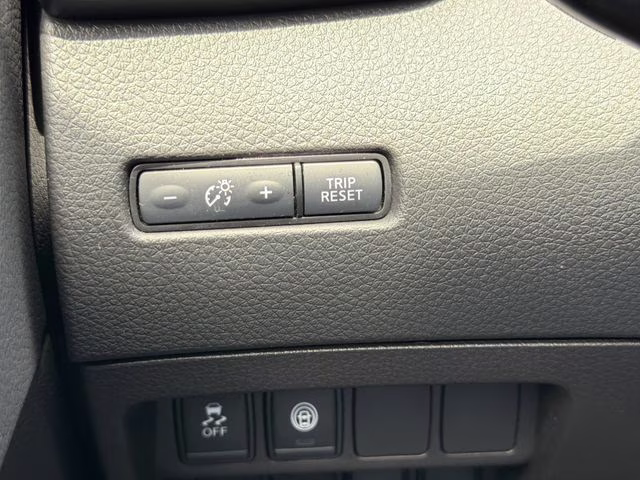 2022 Brilliant Silver Metallic Nissan Rogue Sport S FWD SUV