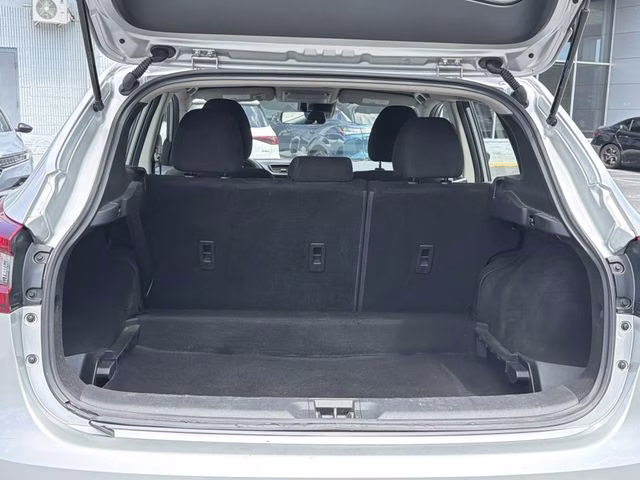 2022 Brilliant Silver Metallic Nissan Rogue Sport S FWD SUV
