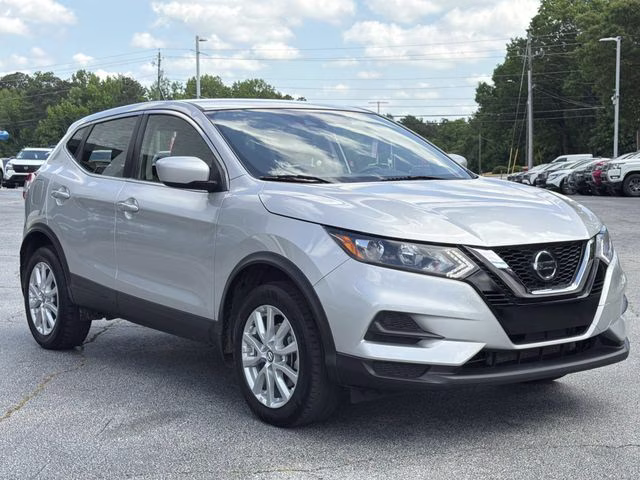 2022 Brilliant Silver Metallic Nissan Rogue Sport S FWD SUV