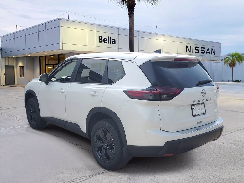 2026 Everest White Pearl Tricoat Nissan Rogue SV FWD SUV