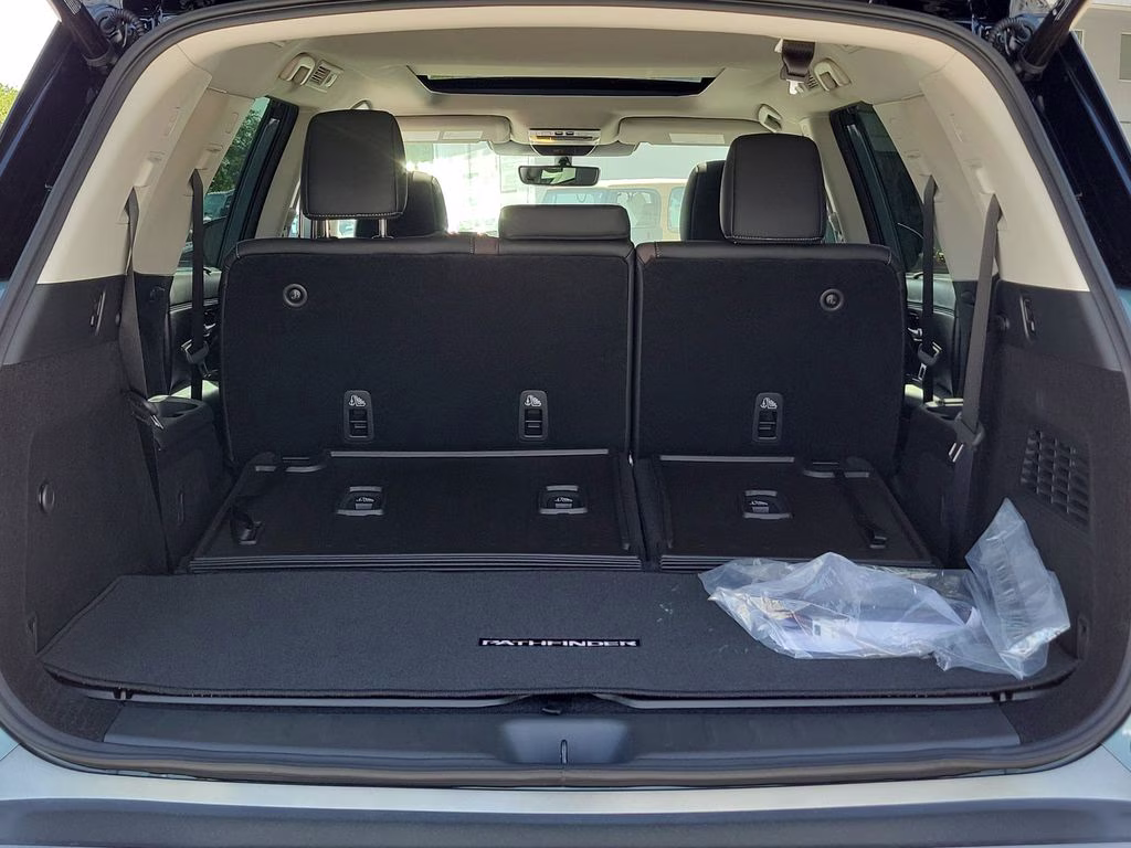 2026 Baltic Teal/Super Black Nissan Pathfinder Platinum FWD SUV