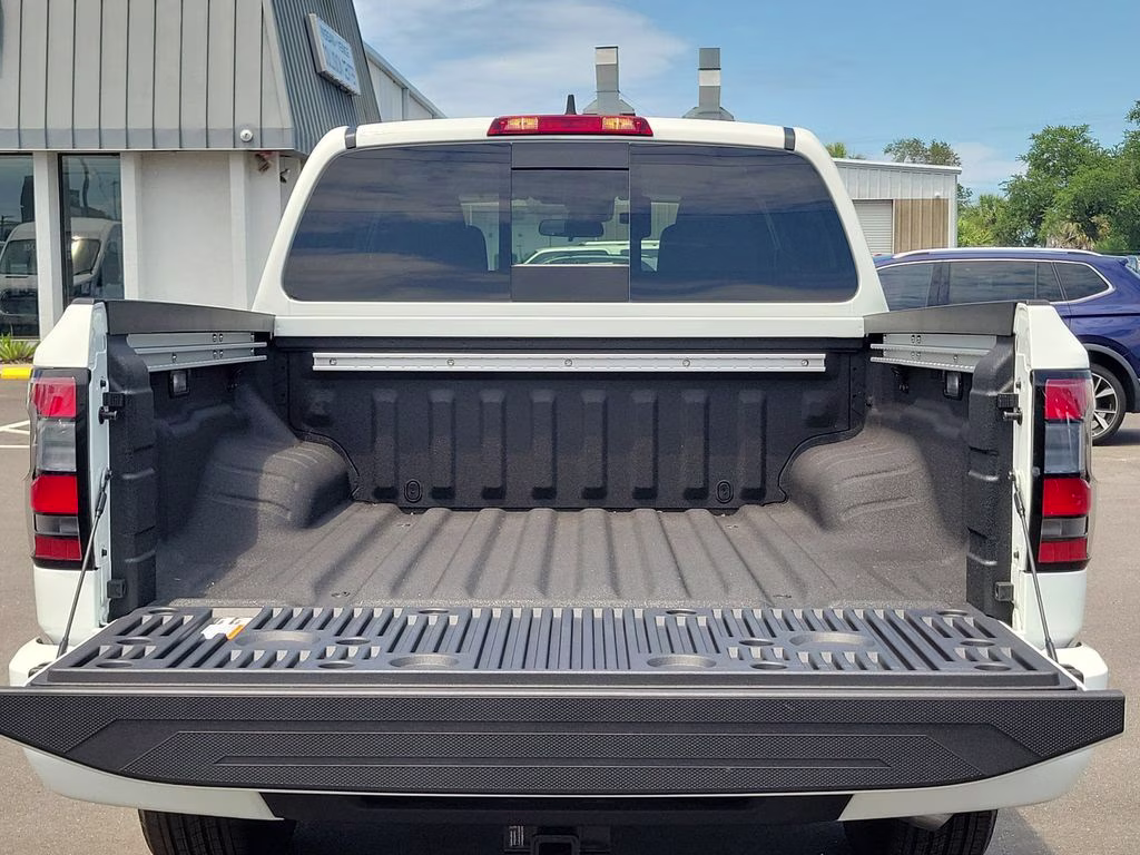 2026 Glacier White Nissan Frontier SV 4X4 Truck
