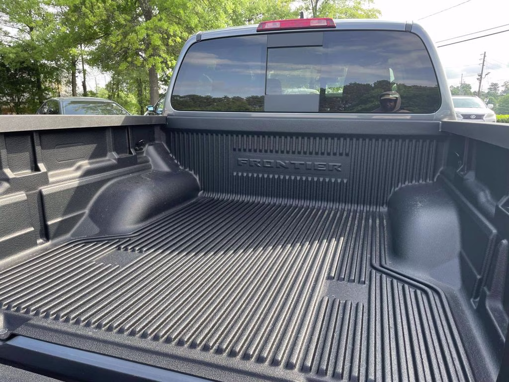 2026 Gun Metallic Nissan Frontier SV 4X4 Truck
