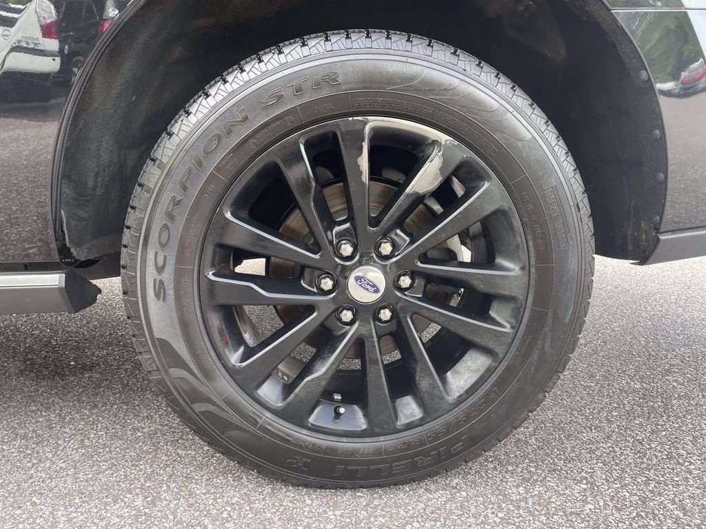 2019 Black Metallic Ford Expedition Limited RWD SUV