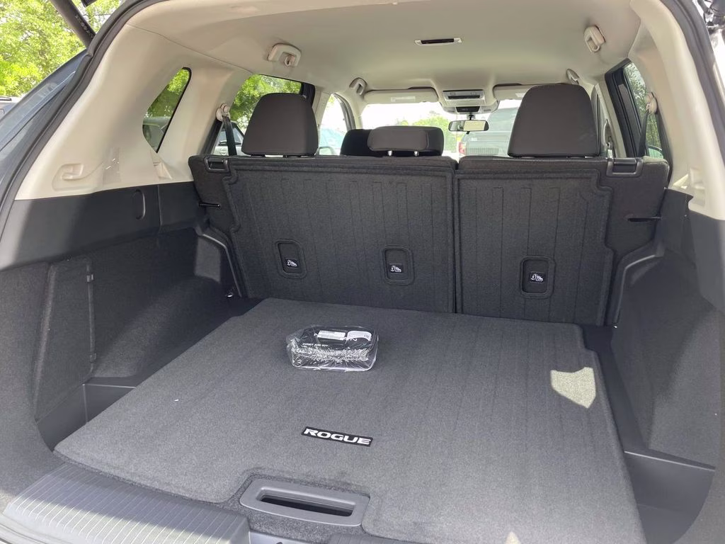 2026 Gun Metallic Nissan Rogue SV FWD SUV