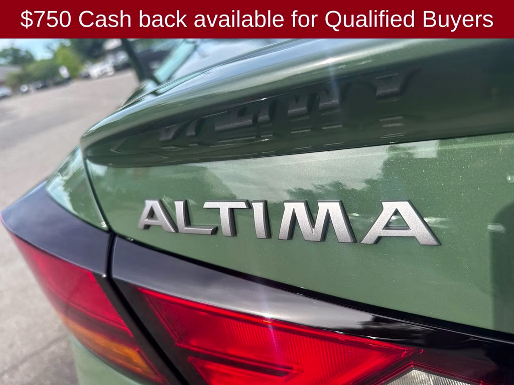 2026 Tactical Green Metallic Nissan Altima 2.5 SR FWD Sedan