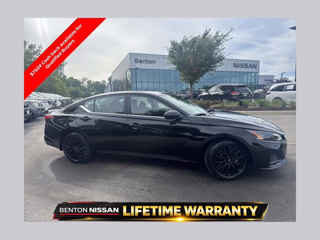 2026 Super Black Clearcoat Nissan Altima 2.5 SV FWD Sedan