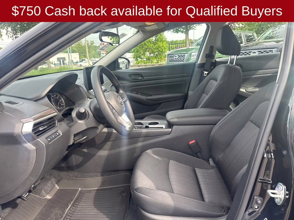 2026 Super Black Clearcoat Nissan Altima 2.5 SV FWD Sedan
