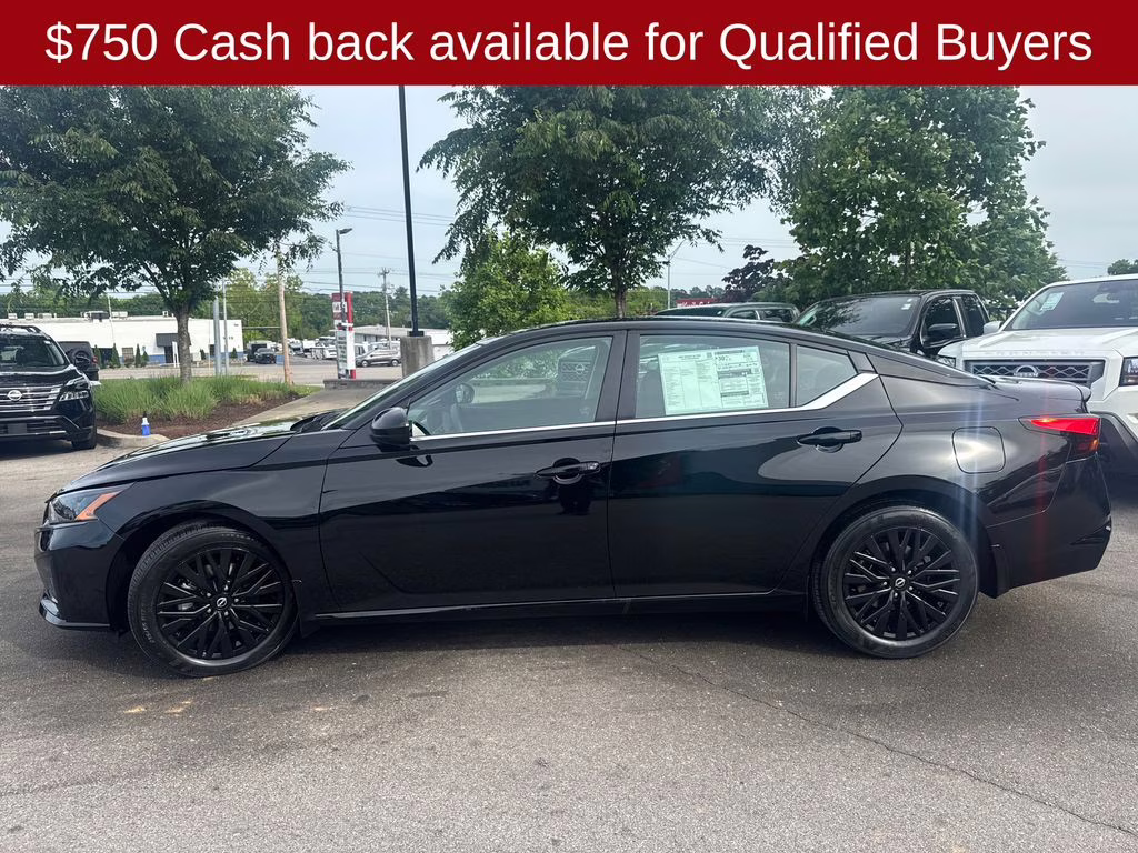 2026 Super Black Clearcoat Nissan Altima 2.5 SV FWD Sedan