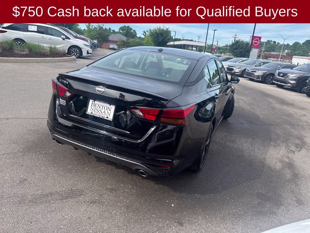 2026 Super Black Clearcoat Nissan Altima 2.5 SV FWD Sedan