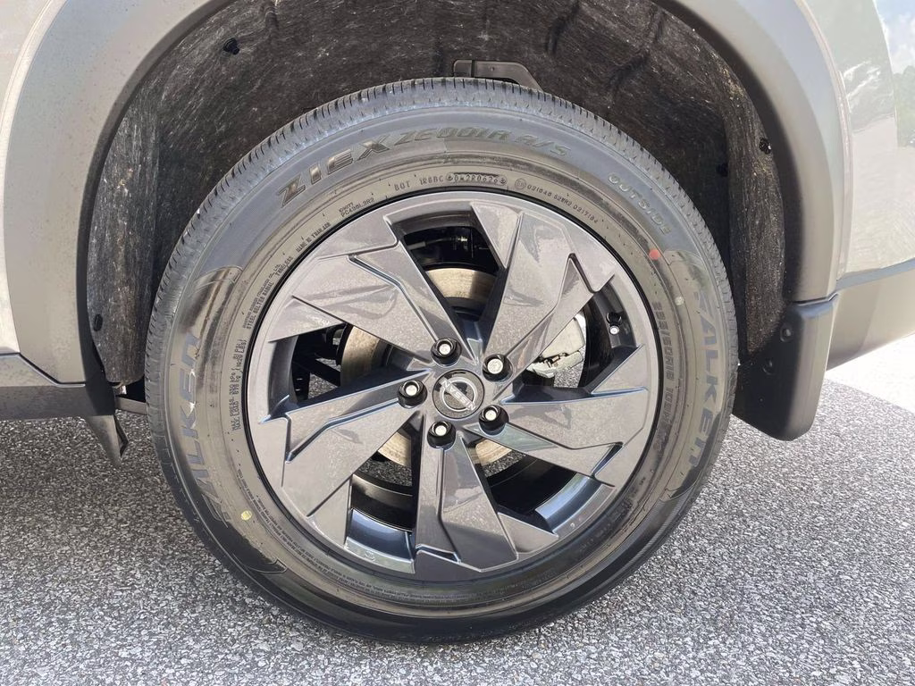 2026 Gun Metallic Nissan Rogue SV FWD SUV