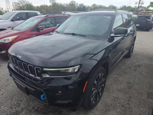 2022 Diamond Black Crystal Pearlcoat Jeep Grand Cherokee Overland 4xe 4X4 SUV
