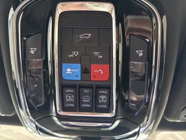 2023 Bright White Clearcoat Jeep Grand Wagoneer Series II 4X4 SUV