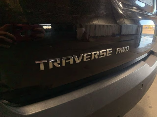 2019 Mosaic Black Metallic Chevrolet Traverse RS AWD SUV
