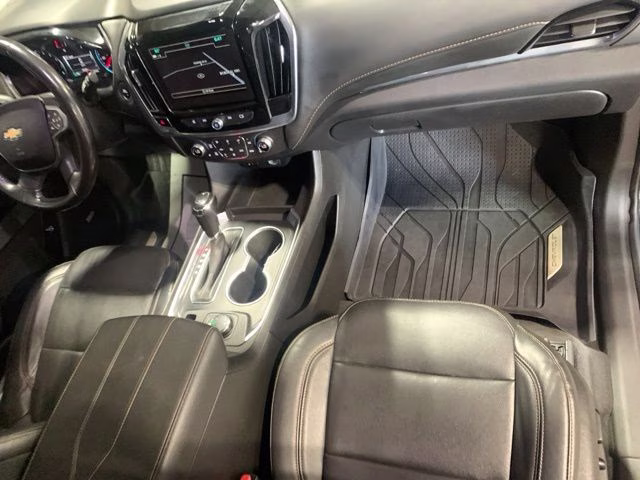 2019 Mosaic Black Metallic Chevrolet Traverse RS AWD SUV