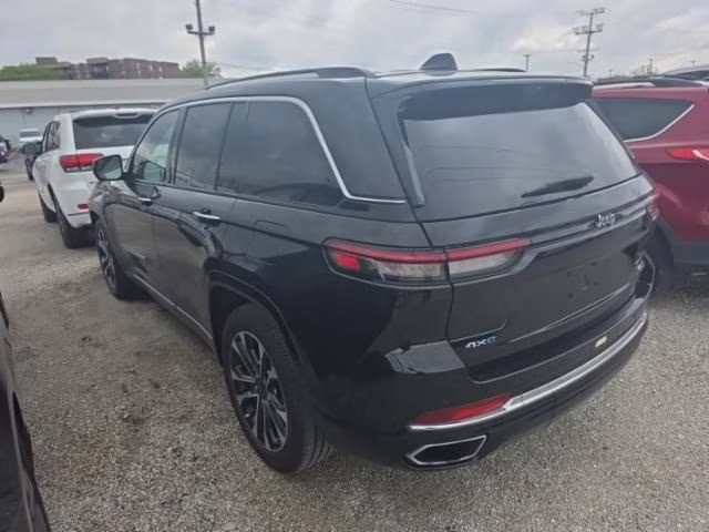 2022 Diamond Black Crystal Pearlcoat Jeep Grand Cherokee Overland 4xe 4X4 SUV